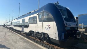 tren pesa ARF