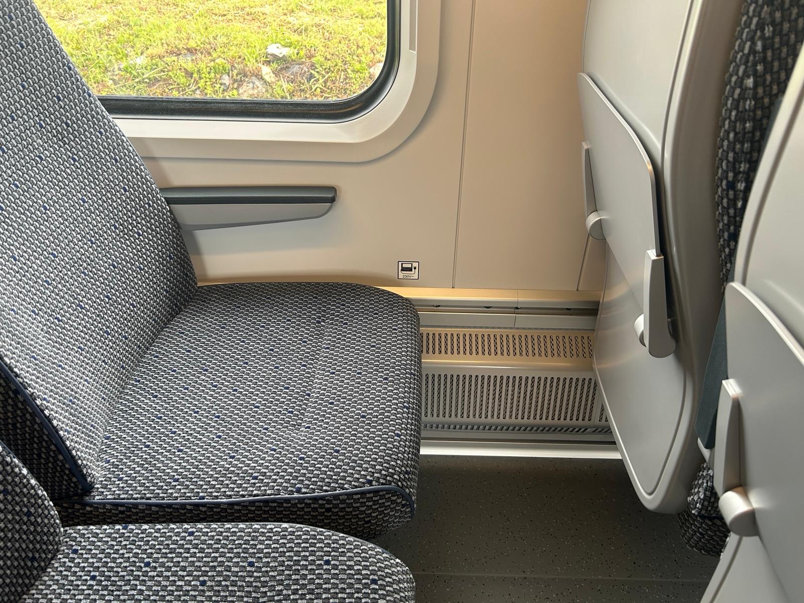 tren pesa ARF