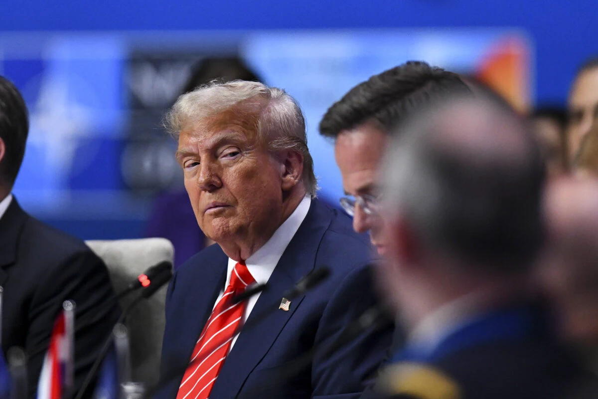 Trump primește undă verde. Concedieri masive în guvernul federal, aprobate de Curtea Supremă