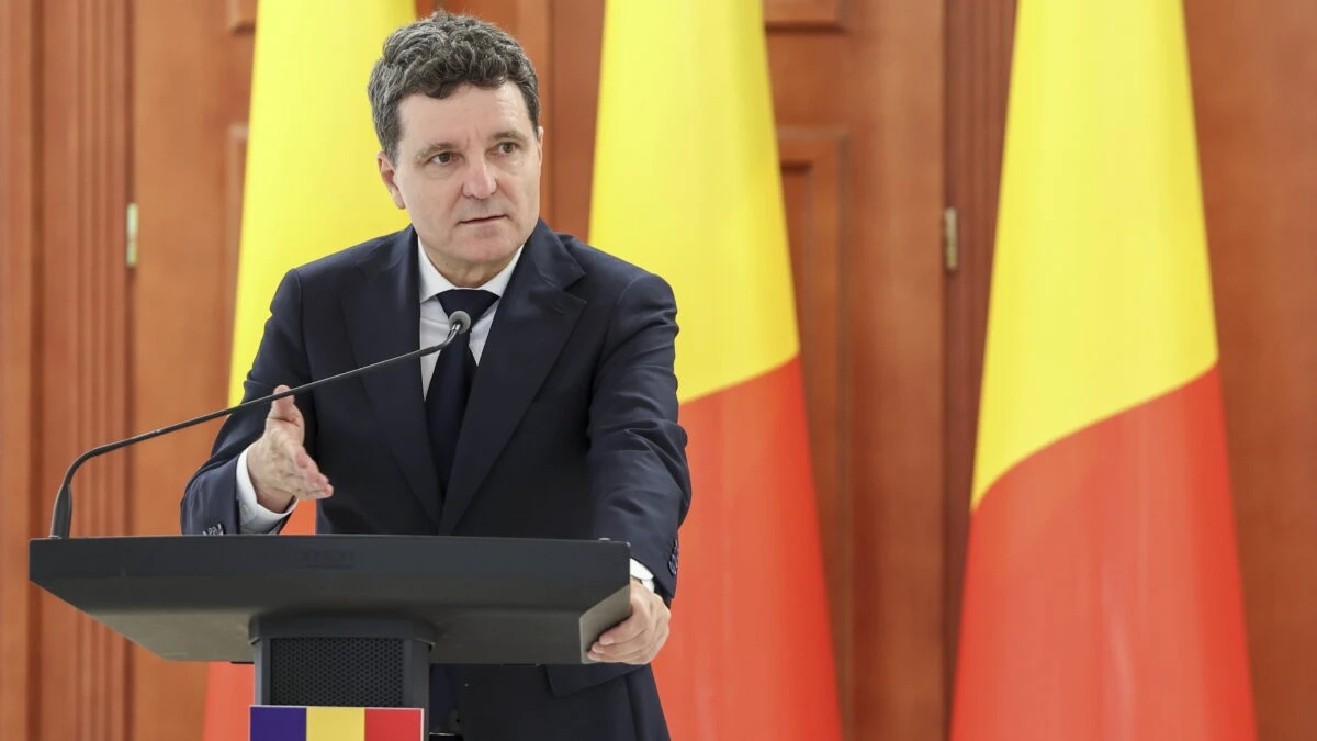 Editorial: Nicușor Dan s-a așteptat la un PSD mai docil și a avut o surpriză, PSD va rămâne „o piatră în pantoful” președintelui Dan