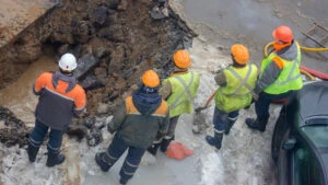 apă, lucrări, intreruperi apa, muncitori