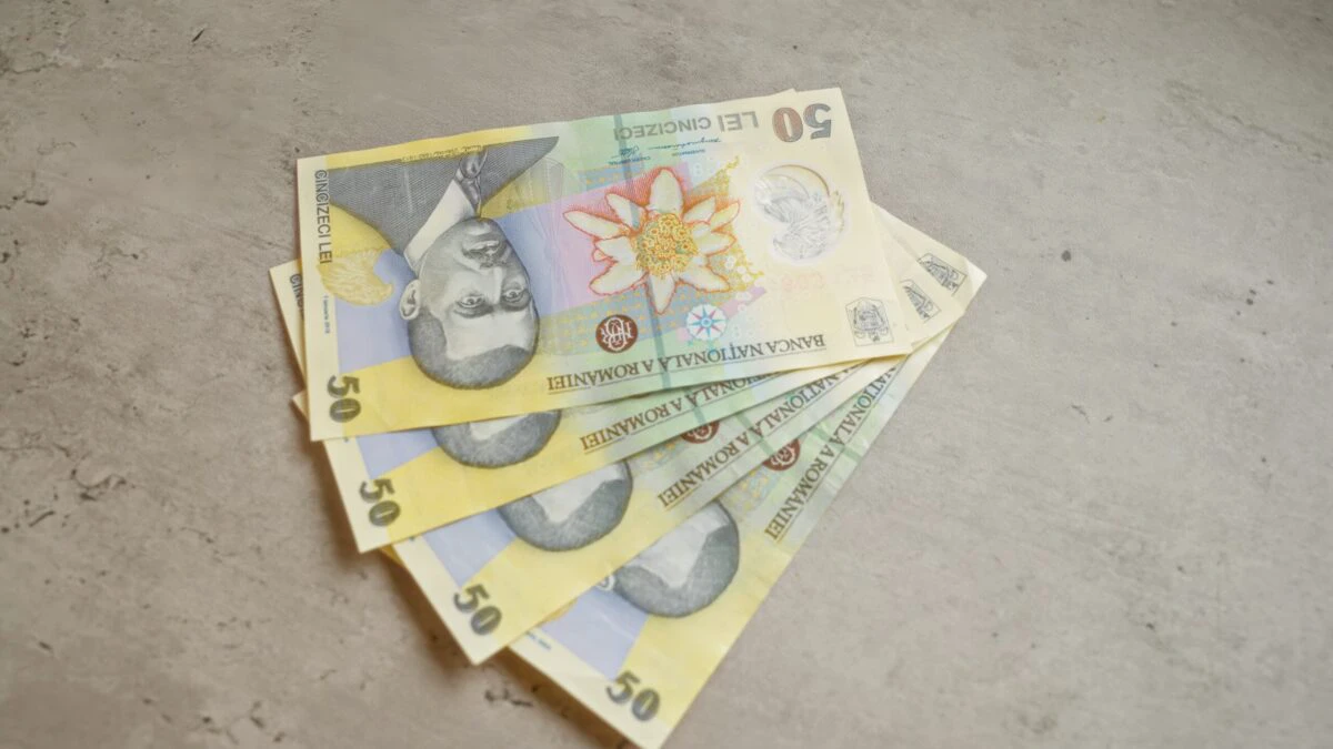 Decizie privind numerarul în România. Vestea dată de Kelemen Hunor: Nu putem evita