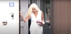 Elena Udrea la iesirea din inchisoare