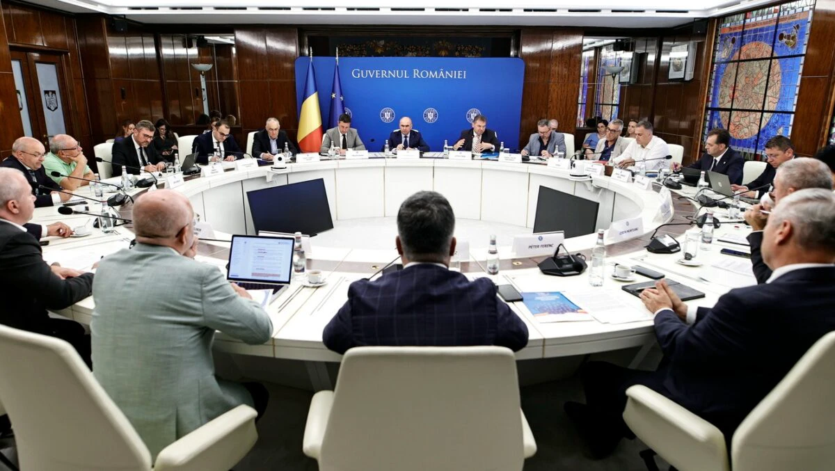 Ilie Bolojan vrea tăieri masive în primării. Mai puțini angajați, salarii unice și impozite mai mari