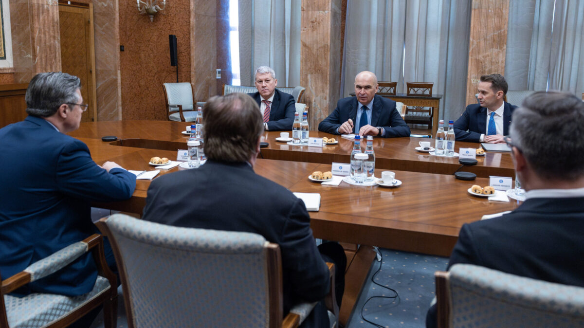 Dialog strategic România – SUA. Întâlnire la nivel înalt între Ilie Bolojan și analiștii Atlantic Council