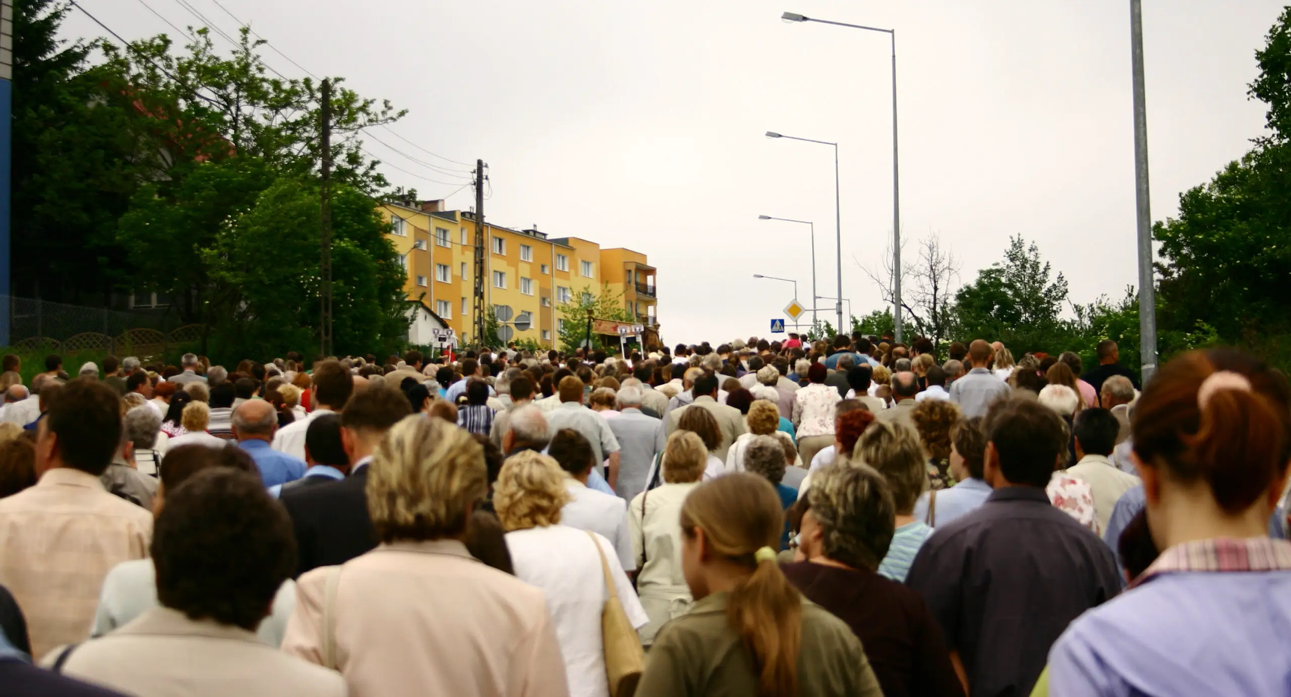 oameni