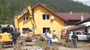 Brosteni, voluntari