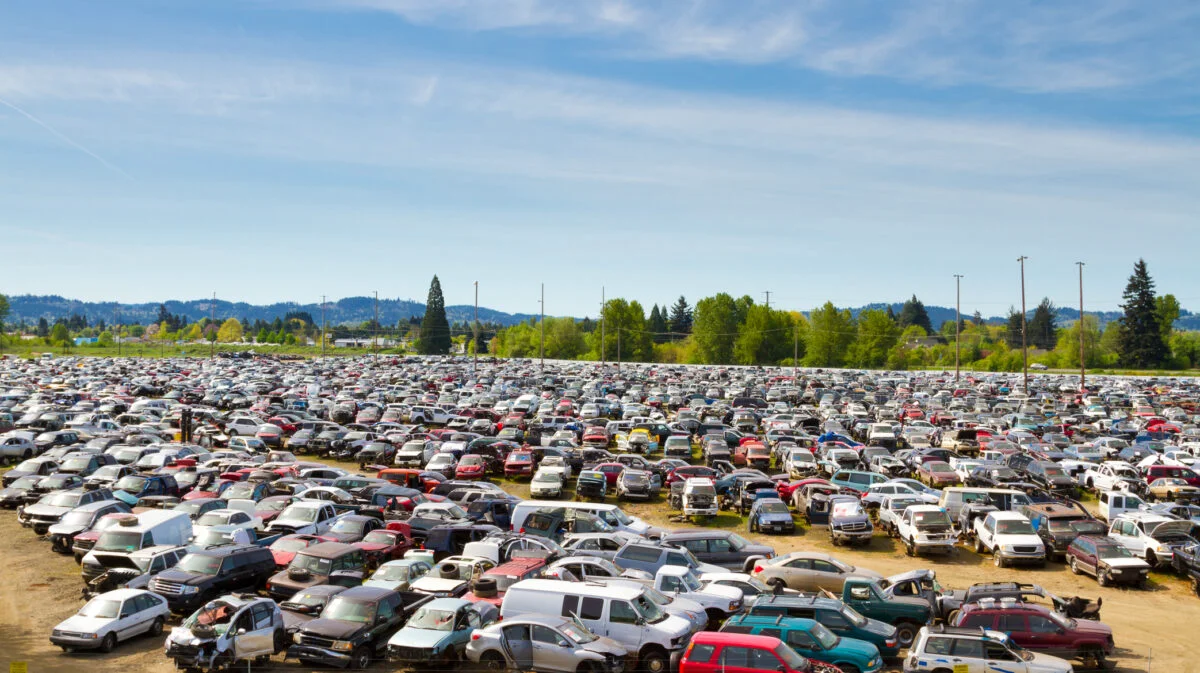Rabla Auto 2025 pornește cu schimbări majore. Ce valoare au voucherele pentru românii cu mașini vechi. Ghid complet