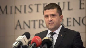 Radu Miruță
