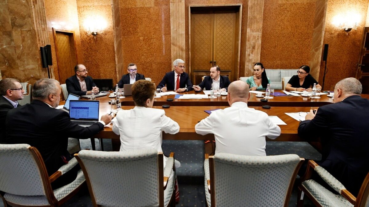 Consiliul Legislativ respinge din nou proiectul Guvernului privind pensiile magistraților. Avertisment asupra riscurilor pentru sistemul judiciar