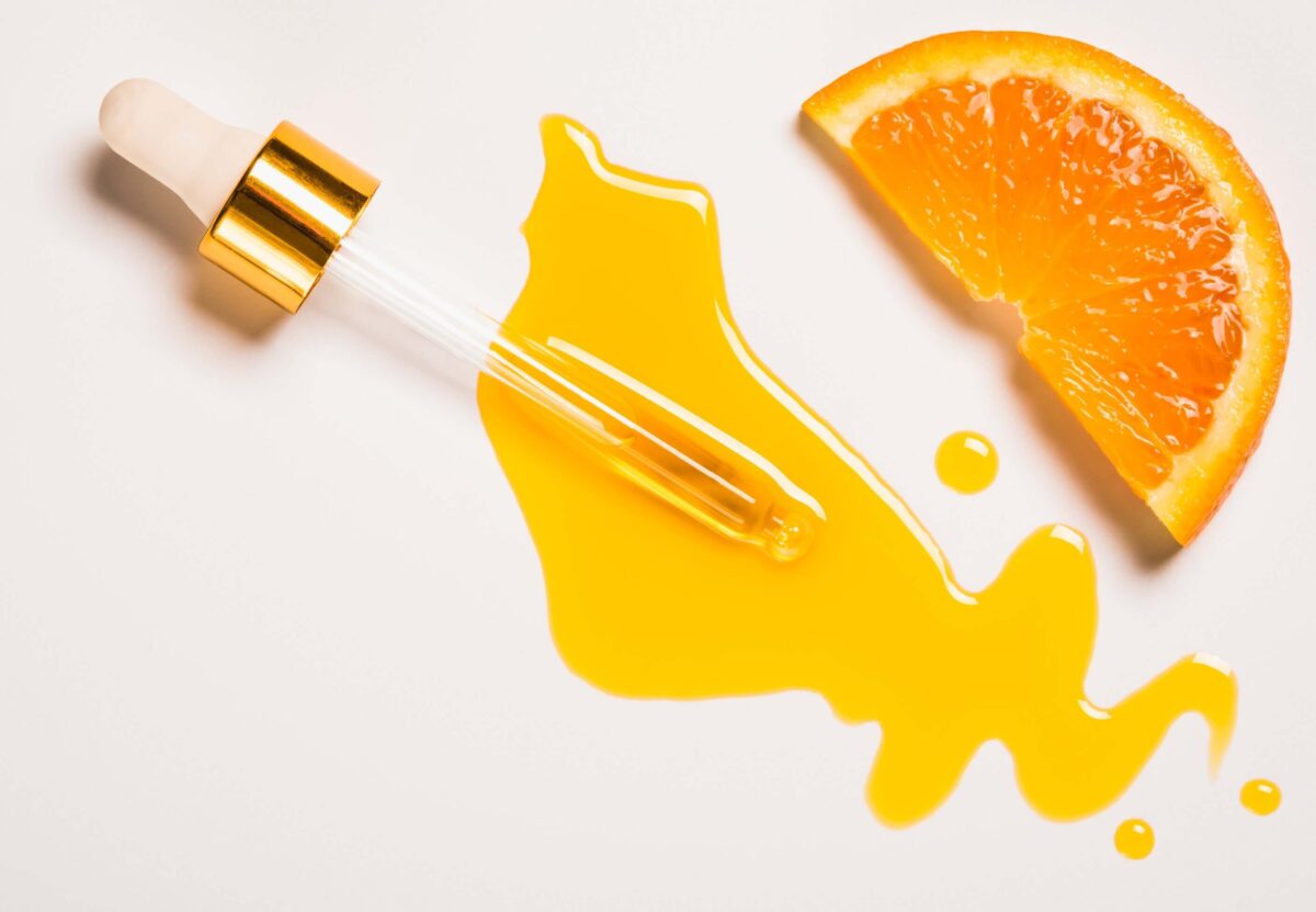 Boost de Luminozitate: Ser Vitamina C pentru ten