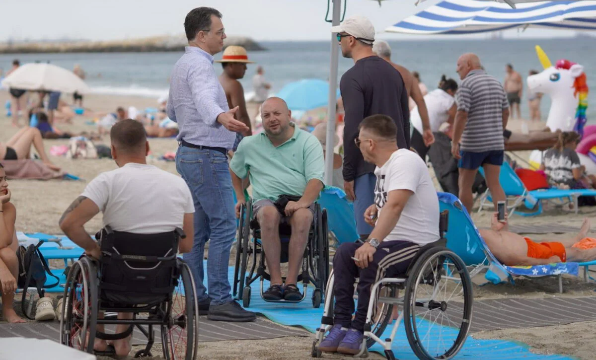 Litoralul românesc, prietenos și cu persoanele cu dizabilități. Ștefan Radu Oprea: Pot fi prezente inclusiv la activități sportive