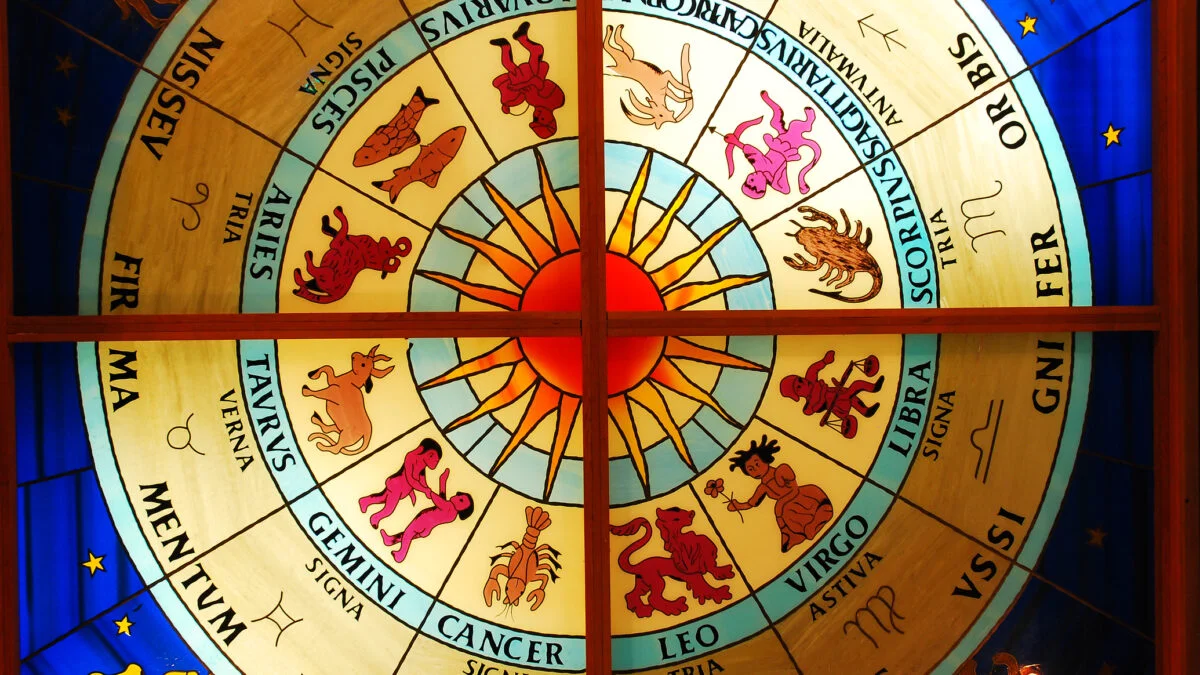 Horoscop vineri, 22 august 2025. Zodia care va schimba ceva în rutina sa. O idee originală îți poate transforma ziua într-una memorabilă