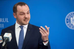 Alexandru Rogobete. „Ministrul Sănătății respinge vaccinarea obligatorie și avertizează că dezinformarea medicală provoacă decese în România”