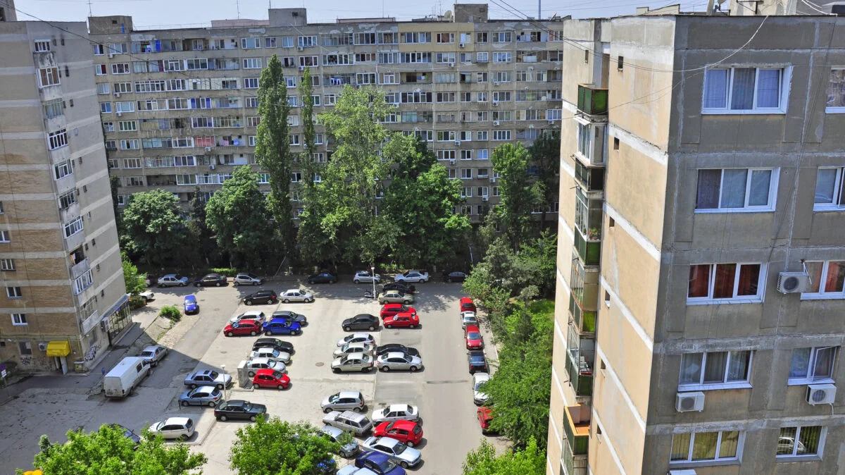 Ce trebuie să verifici înainte de a cumpăra un apartament vechi. Aspecte juridice și structurale