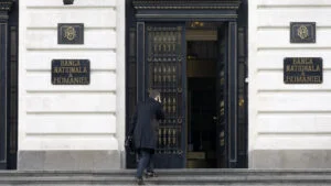 BNR anunță schimbări la dobânzi. Românii cu credite vor plăti rate mai mari