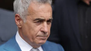20.000 de conturi de TikTok au răspândit comentarii pentru a sprijini candidatura lui Călin Georgescu
