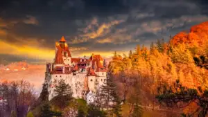 Castelul Bran a fost cumpărat de un celebru american. A achiziționat participaţia majoritară a companiei care operează castelul