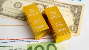 Aurul, în fața unui an decisiv: creștere de până la 30% sau corecție de 20% în 2026