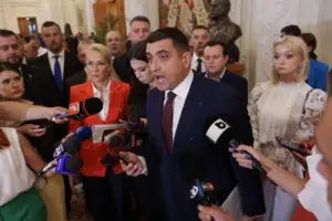 Dezbatere și vot asupra celor patru moţiuni de cenzură depuse de AUR, S.O.S România şi POT 1