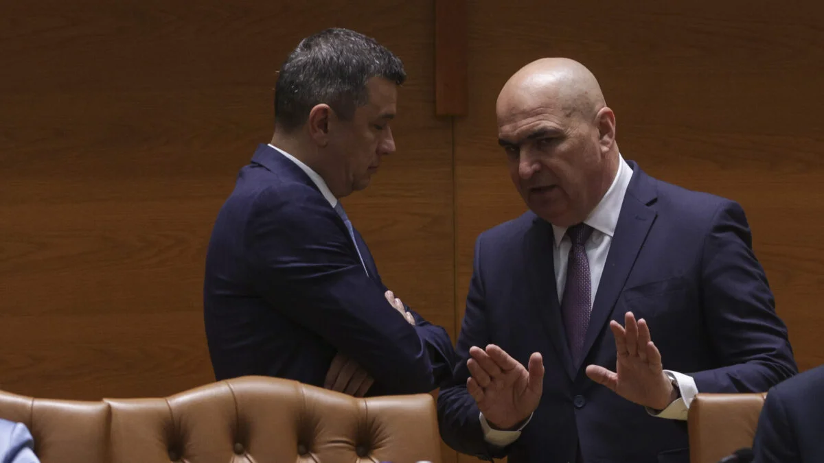 Taxa care scade în România. Guvernul aduce și bucurie șoferilor. Plata anuală obligatorie va fi la jumătate