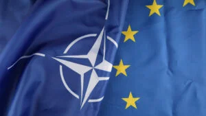 NATO, UE. INSCOP Research: Câți români ar vrea ca țara să părăsească NATO și UE?