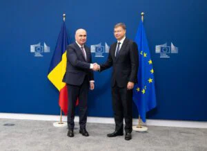 Premierul Ilie Bolojan s-a întâlnit, luni, la Bruxelles, cu Valdis Dombrovskis, comisar european pentru Economie