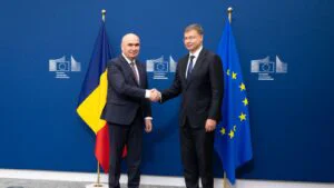 Premierul Ilie Bolojan s-a întâlnit, luni, la Bruxelles, cu Valdis Dombrovskis, comisar european pentru Economie