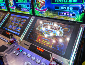 jocuri de noroc, slot machines, păcănele