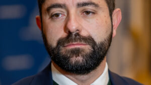Radu Burnete. „România trebuie să reducă evaziunea fiscală și risipa. Radu Burnete Trebuie să cheltuim cu cap, să investim în securitatea noastră”