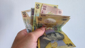cash, numerar