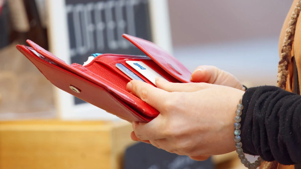 Salariul minim în România. Cu cât a crescut venitul minim în ultimii 20 de ani
