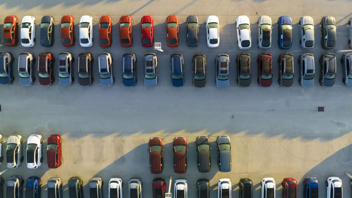 Industria auto europeană tremură după taxele lui Trump. Volkswagen și Mercedes resimt cel mai puternic tarifele