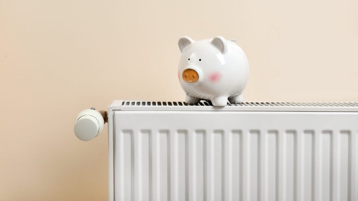 Căldură și apă caldă la bloc. Avertismentul Termoenergetica. Cu cât se vor scumpi facturile la iarnă