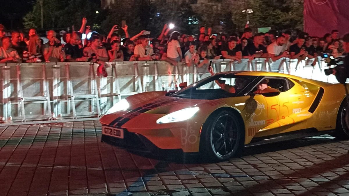 Raliul Gumball 3000 a revenit în Capitala României. Spectacol incendiar cu supermașini. Premieră mondială: A fost lansat modelul Koenigsegg Jesko „Cobyx”