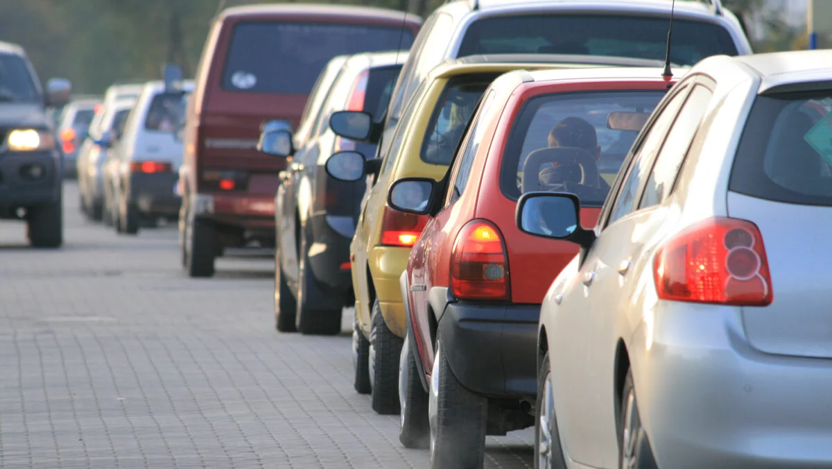 Interzis la condus mașini puternice. Șoferii din România care vor aștepta 2 ani. Codul Rutier s-ar putea schimba