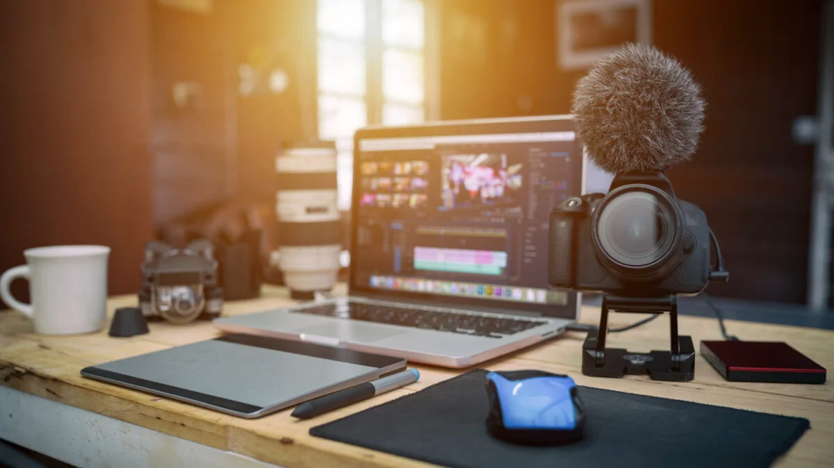 vlogger, influencer, videochat