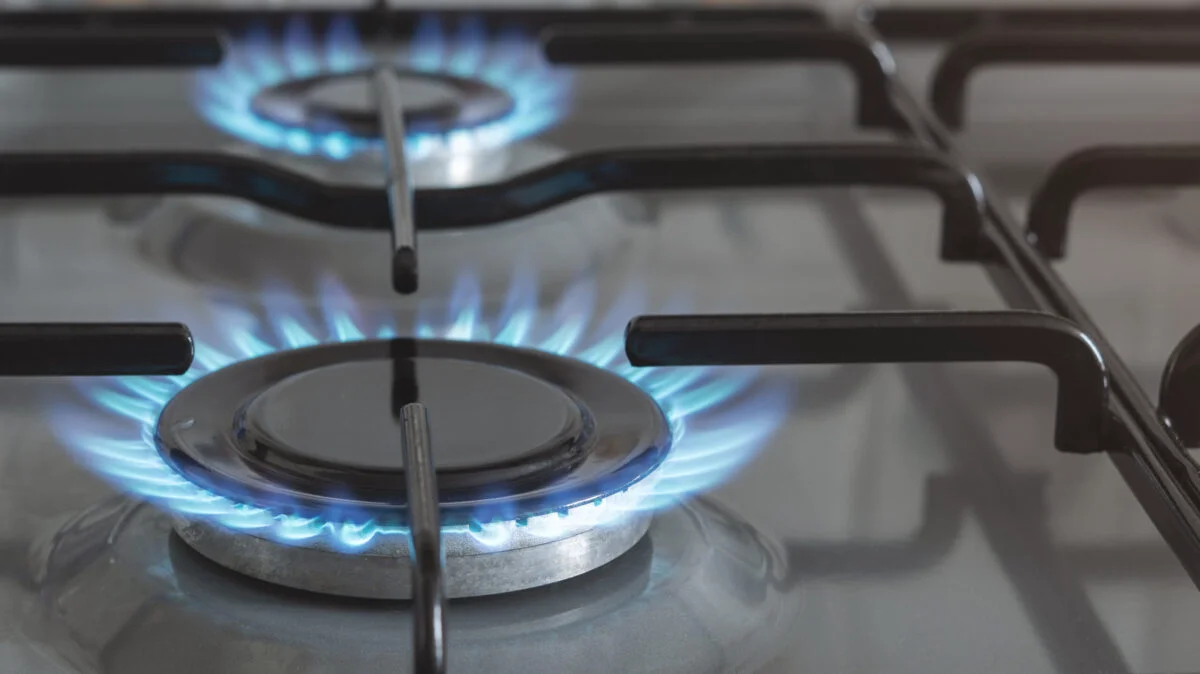 Plafonarea la gaze expiră de la 1 aprilie. Românii care mai primesc ajutor de la stat după această dată