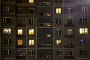 Supraimpozitarea apartamentelor cu până 750%, amânată de Guvern. De când se vor evalua la valoarea de piață