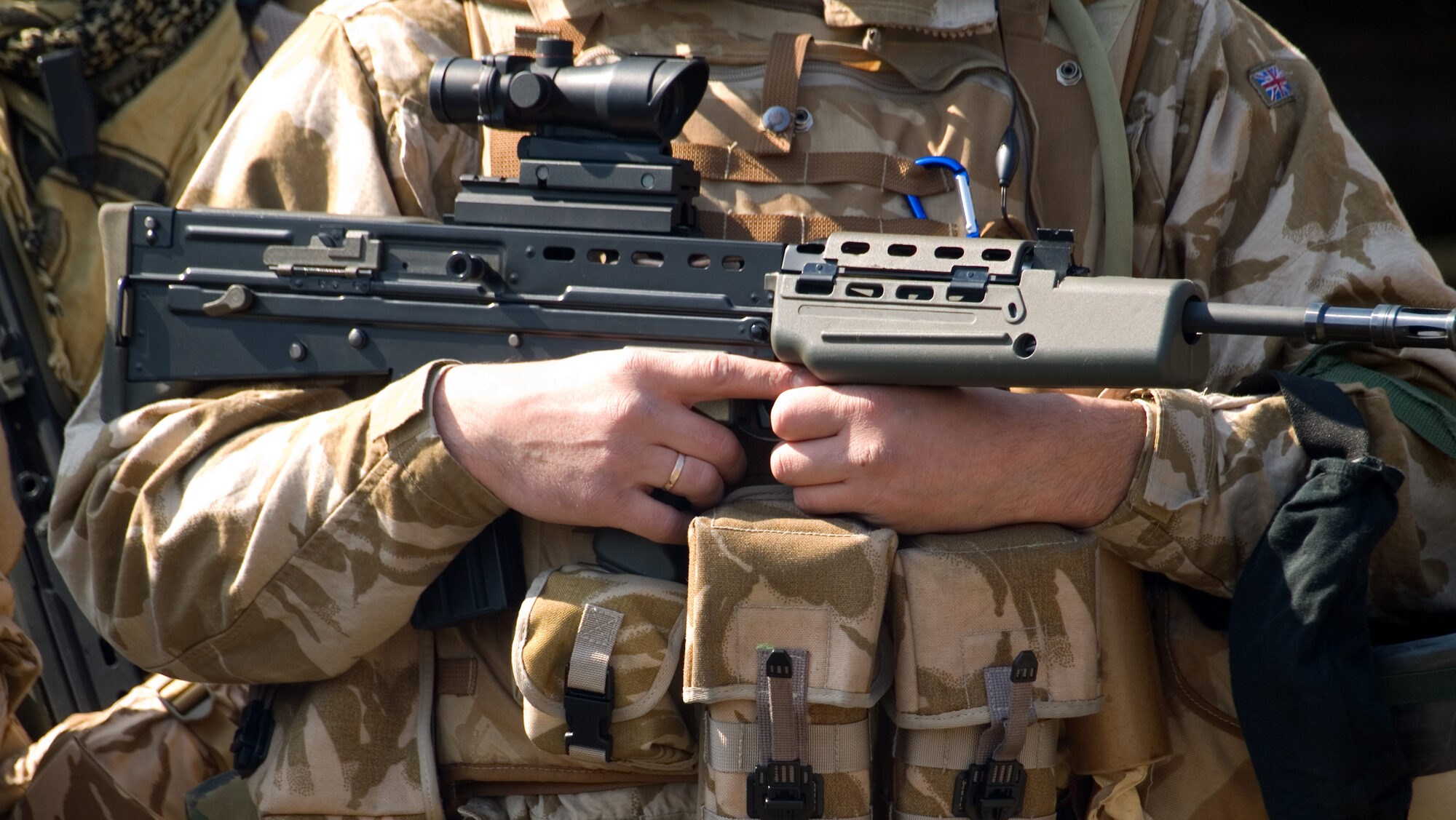 Germania reintroduce serviciul militar obligatoriu. Tinerii vor fi ...