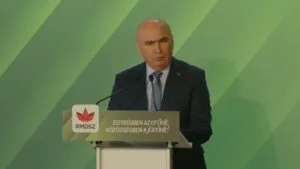 Gestul lui Ilie Bolojan la Congresul UDMR. Dan Andronic se întreabă: Știe că acest imn era a predat în timpul ocupației Transilvaniei