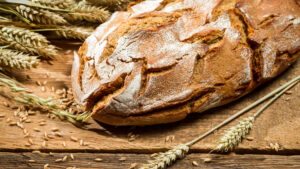 Grâul românesc atinge o producție record în 2025. Pâinea, în schimb, nu se ieftinește