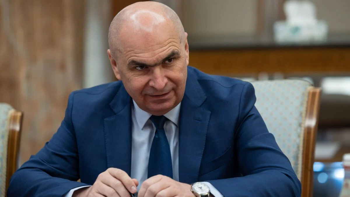 Coaliția discută restructurarea administrației locale. Primarii cer să decidă singuri dacă dau sau nu oamenii afară