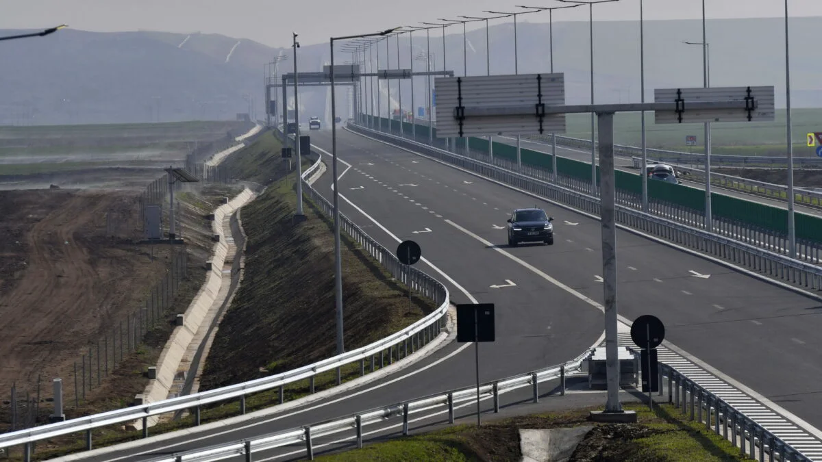 Imagine de pe drumul expres Craiova-Pitești
