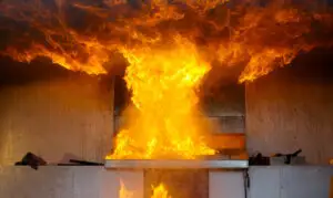 Reguli pentru proprietarii de locuințe. Cum intervii rapid în caz de incendiu pornit de la gaze