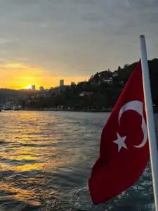 Dincolo de Moscheea Albastră și Hagia Sofia. Descoperă un Istanbul unde istoria și arta modernă se întâlnesc