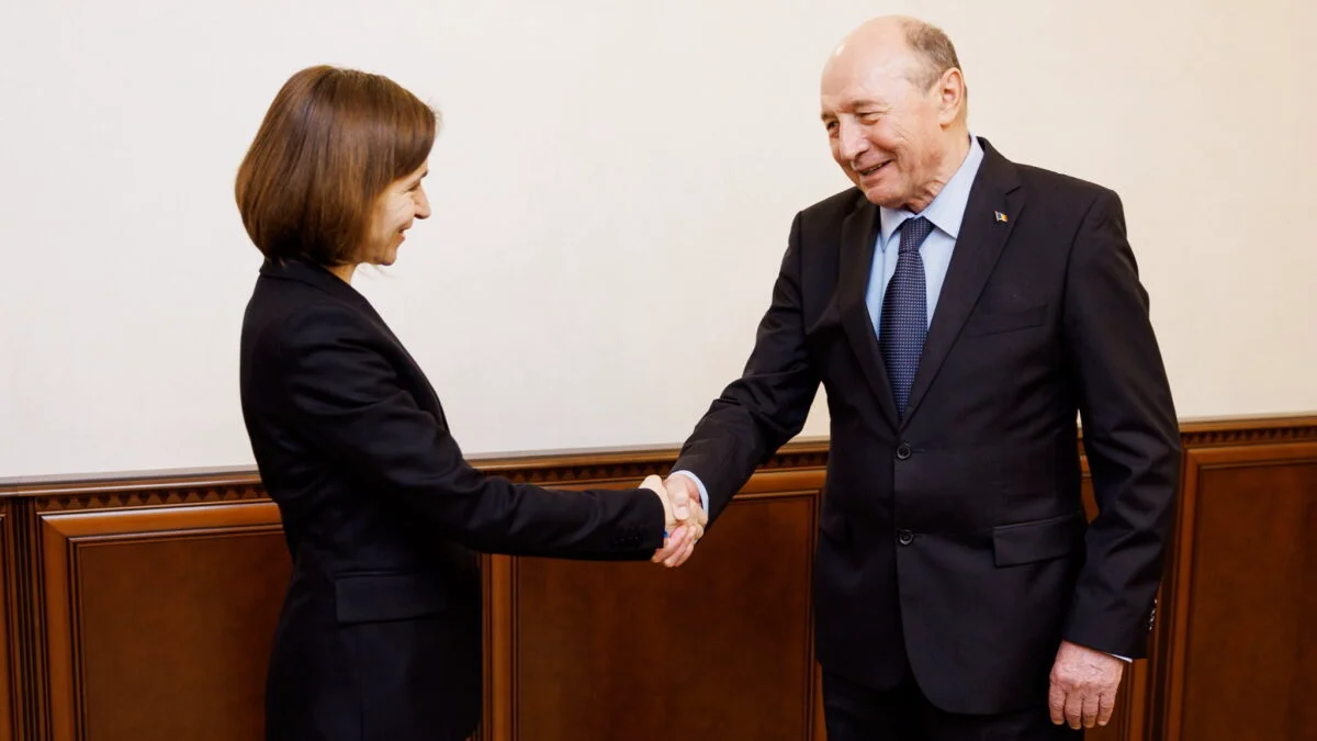 Cum a reușit Moldova să treacă de alegeri sub presiunea Rusiei și România nu. Traian Băsescu: Mi-e foarte greu să accept