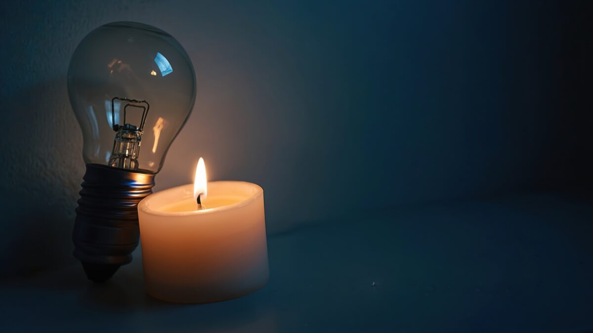 Mii de români rămân fără apă și curent. A fost anunțat un val de întreruperi. Ce zone sunt afectate