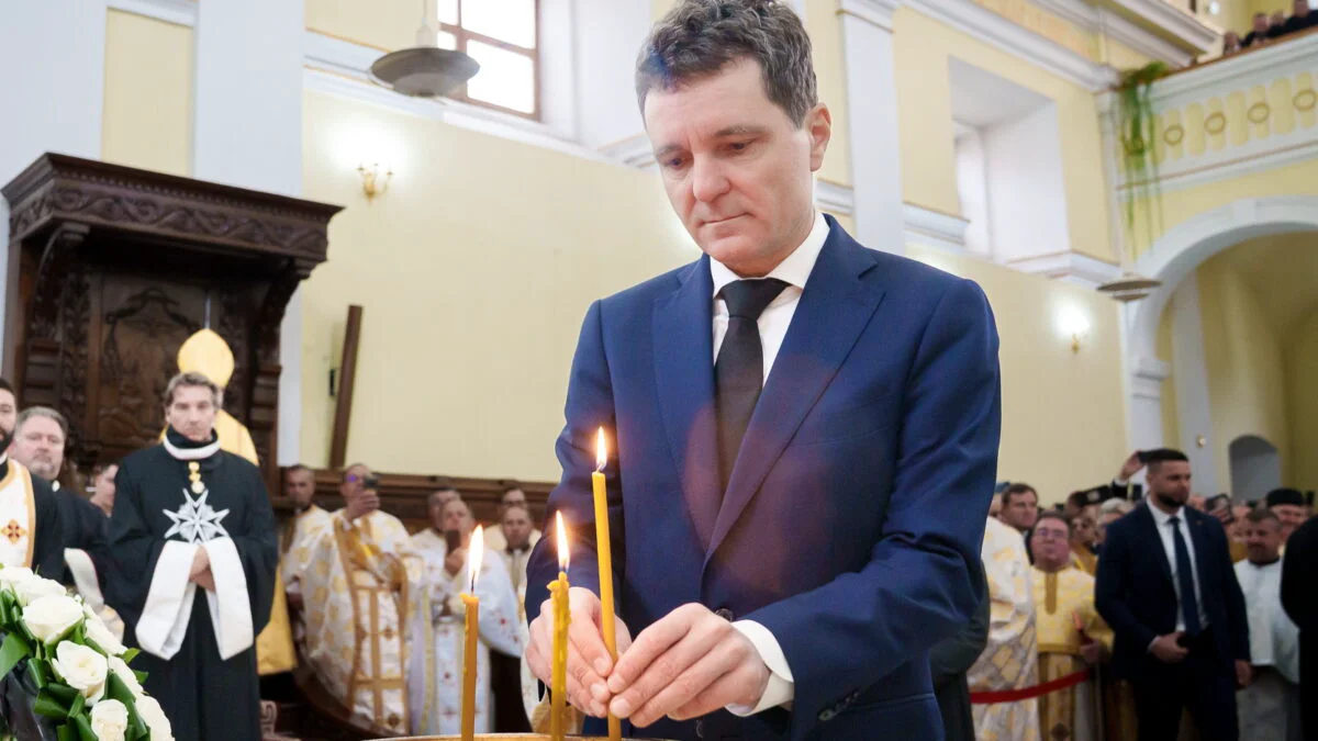 Durere și tristețe după ce a murit unul din cei mai mari români. Nicușor Dan, mesaj de adio: Un om bun și profesor iubit