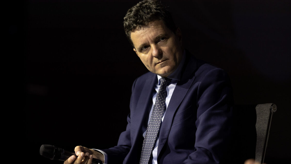 Președintele a semnat legea „Big Brother”. MAI vede tot. Poliția poate accesa orice cameră video instalată pe stradă